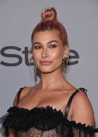 Hailey Baldwin mug #G1259736