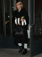 Hailey Baldwin Longsleeve T-shirt #3017645