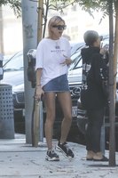 Hailey Baldwin mug #G1259759