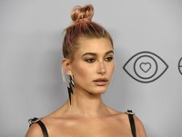 Hailey Baldwin mug #G1259768