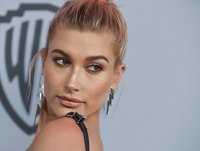 Hailey Baldwin mug #G1259769