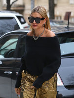 Hailey Baldwin Longsleeve T-shirt #3073971