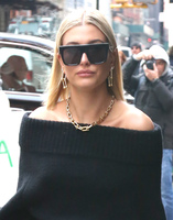 Hailey Baldwin mug #G1316071
