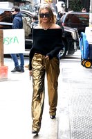 Hailey Baldwin mug #G1316079