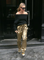 Hailey Baldwin Longsleeve T-shirt #3073987