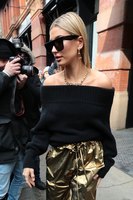 Hailey Baldwin mug #G1316106