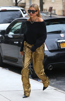 Hailey Baldwin hoodie #3074075