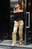 Hailey Baldwin Tank Top #3074127