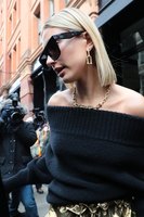 Hailey Baldwin longsleeve t-shirt #3074178