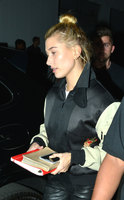 Hailey Baldwin Tank Top #3101997
