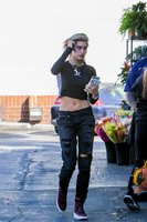 Hailey Baldwin mug #G1344108