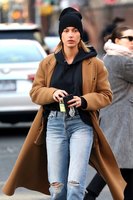 Hailey Baldwin t-shirt #3125736