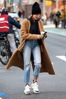 Hailey Baldwin Sweatshirt #3125751