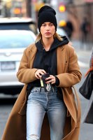Hailey Baldwin Tank Top #3125754