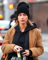 Hailey Baldwin Longsleeve T-shirt #3125768
