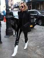 Hailey Baldwin Tank Top #3125775