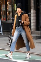 Hailey Baldwin Sweatshirt #3125776