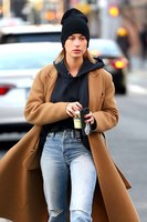 Hailey Baldwin Tank Top #3125777