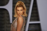 Hailey Baldwin mug #G1392245