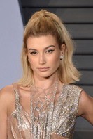 Hailey Baldwin mug #G1392283