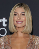 Hailey Baldwin Longsleeve T-shirt #3162862