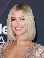 Hailey Baldwin mug #G1404968