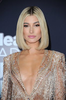 Hailey Baldwin Tank Top #3162876