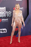 Hailey Baldwin mug #G1405030