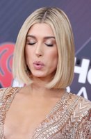 Hailey Baldwin Longsleeve T-shirt #3162950