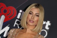 Hailey Baldwin mug #G1405061