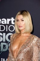 Hailey Baldwin mug #G1405068