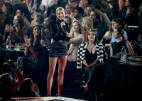 Hailey Baldwin mug #G1405073