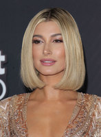 Hailey Baldwin Longsleeve T-shirt #3163016