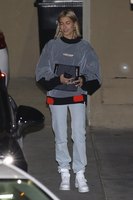 Hailey Baldwin Longsleeve T-shirt #3170022