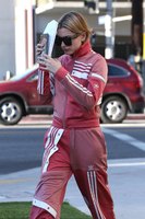 Hailey Baldwin Sweatshirt #3201152