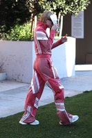 Hailey Baldwin Longsleeve T-shirt #3201228