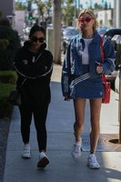 Hailey Baldwin Sweatshirt #3208098