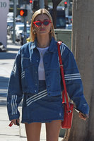 Hailey Baldwin Longsleeve T-shirt #3208145