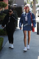 Hailey Baldwin tote bag #G1450254