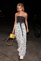 Hailey Baldwin Longsleeve T-shirt #3241016