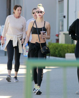 Hailey Baldwin Longsleeve T-shirt #3241031