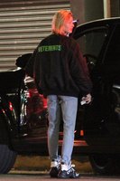 Hailey Baldwin Longsleeve T-shirt #3276068