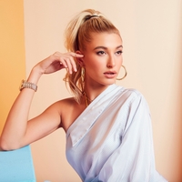 Hailey Baldwin Sweatshirt #3678914