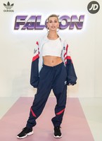 Hailey Baldwin mug #G2388032