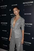 Hailey Baldwin mug #G2405053