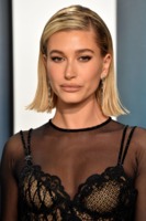Hailey Bieber Sweatshirt #3937643