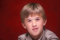 Haley Joel Osment Longsleeve T-shirt #2241178