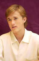 Haley Joel Osment Longsleeve T-shirt #2390242