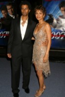 Halle Berry mug #G138680