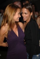 Halle Berry Sweatshirt #1276924